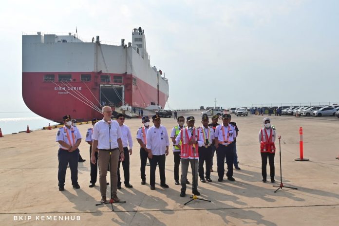 Duta Besar Denmark untuk Indonesia Lars Bo Larsen, di Pelabuhan Patimban pada Jumat (16 Sep 2022). Pelabuhan Patimban