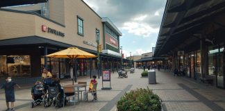 Gotemba Premium Outlets di Jepang