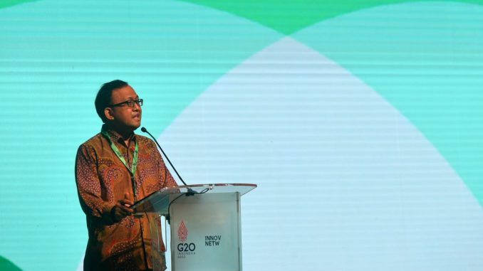I-Nyoman-Adhiarna-Direktur-Ekonomi-Digital-Direktorat-Jenderal-Aplikasi-Informatika-Kominfo-saat-membuka-HUB-ID-Summit-di-Nusa-Dua-Bali-2-678x381 HUB.ID Summit 2022