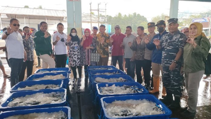 Stabilkan Harga dan Pasokan Ikan Saat Musim Puncak Penangkapan Ikan Stabilkan Harga dan Pasokan Ikan Saat Musim Puncak Penangkapan Ikan