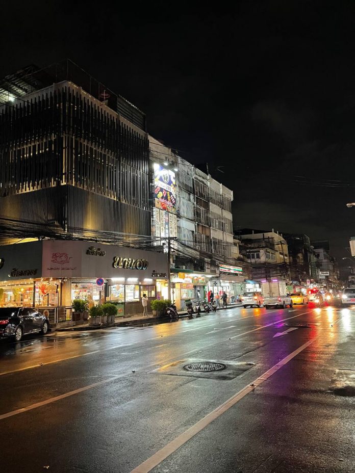 alan Ratchadaphisek di Bangkok Thailand