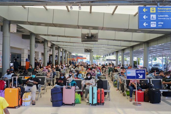 Kereta Api Efisien Dalam Penggunaan Ruang dan Energi