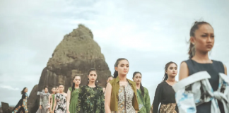 Papuma Fashion Week Menjadi Daya Tarik Wisatawan
