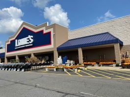 Lowe’s Home Toko Peralatan Rumah Tangga di North Carolina