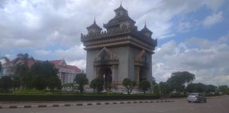 Patuxai Kota Vientiane