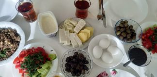 Sarapan Ala Turki