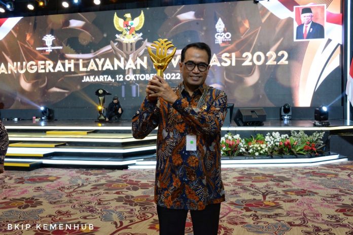 Kemenhub) berhasil meraih peringkat terbaik pertama dalam Anugerah Layanan Investasi (ALI) 2022 investasi