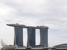 Ayo ke Marina Bay Sands di Singapura