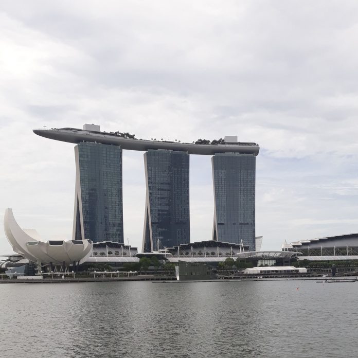 Ayo ke Marina Bay Sands di Singapura