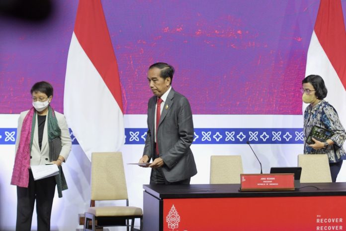 Duo Srikandi di KTT G20 Indonesia, Pertemanan Sri Mulyani – Retno Marsudi