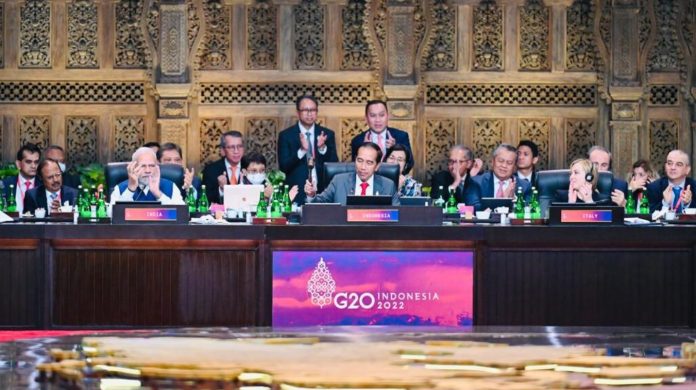 Presiden Joko Widodo secara resmi menutup Konferensi Tingkat Tinggi (KTT) G20 Tahun 2022 yang digelar di Hotel Apurva Kempinski, Kabupaten Badung, Provinsi Bali, pada 15-16 November 2022. G20