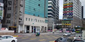 Jalan Raya Kota Taipei Indah dan Modern