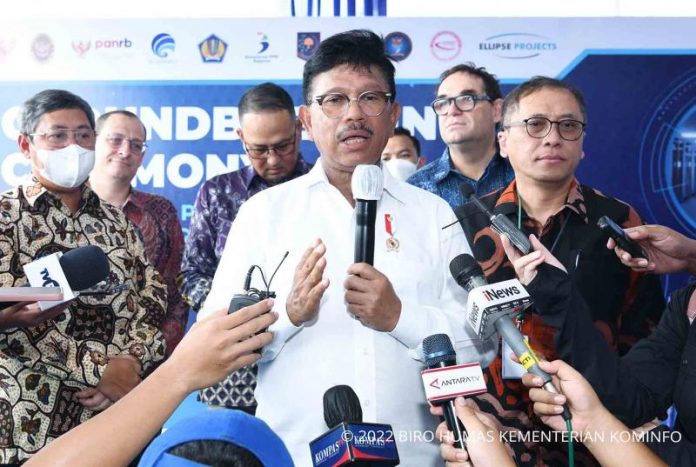 kominfo-menteri-johnny-groundbreaking-PDN-Cikarang-AYH-19A