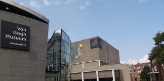Meseum Van Gogh di Amsterdam Belanda