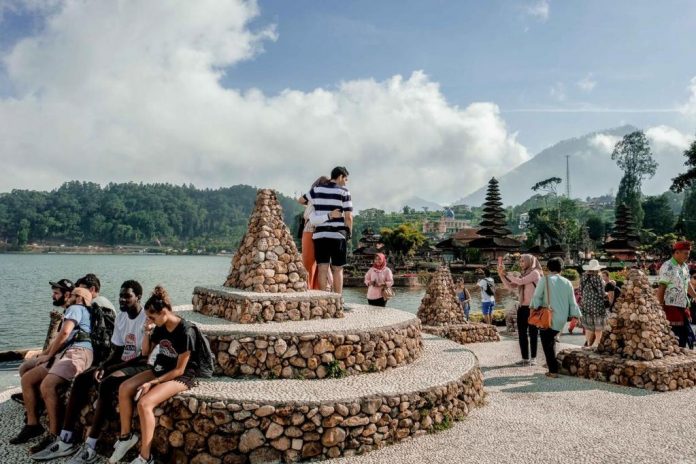 Wisatawan Mancanegara