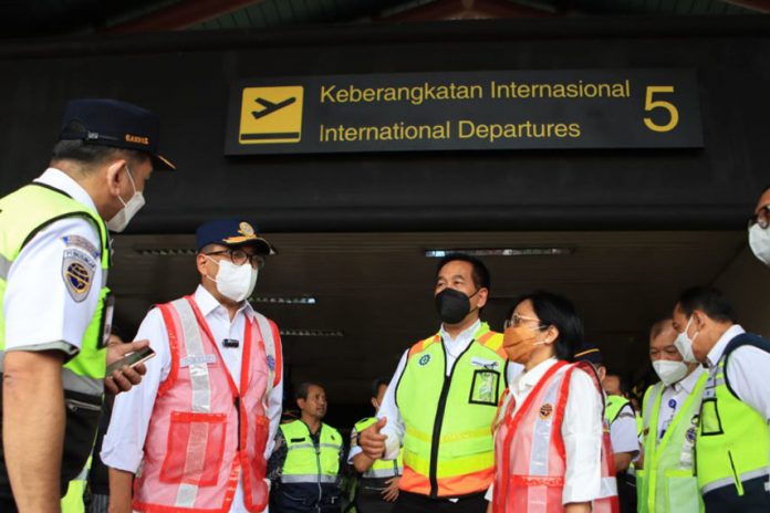 Penumpang Pesawat Nataru di Bandara AP II Mencapai 1,13 Juta Orang