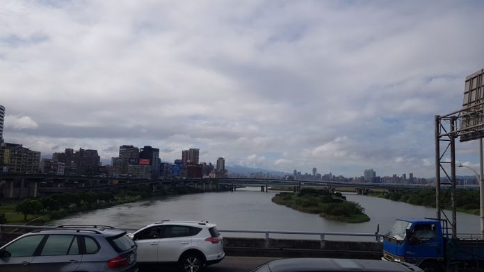 Sungai Keelung di Taipei