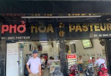 Menikmati Pho Hoa Pasteur di Vietnam
