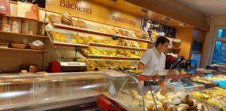 Warga Jerman Pencinta Roti