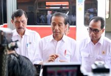 Kereta Api Maros