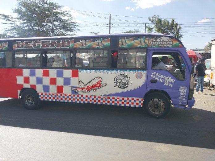 Matutu Transportasi Umum di Kenya