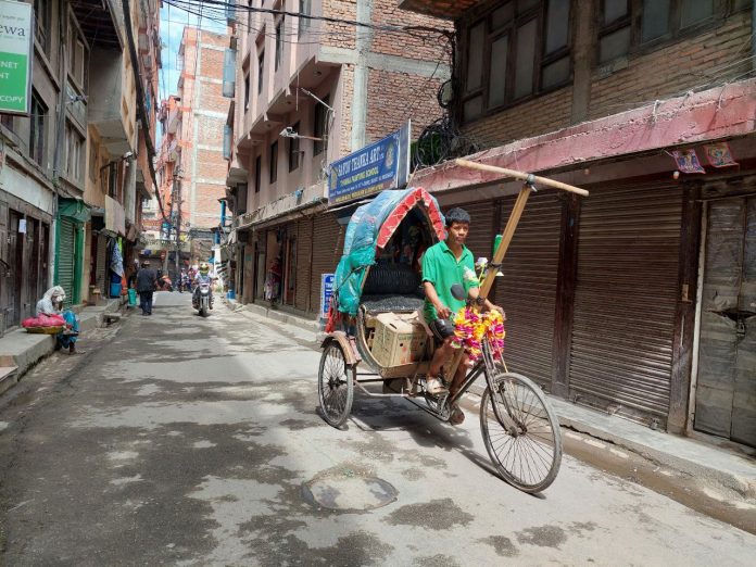 Rickshaw Alat Transportasi di Kathmandu