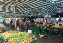 Belanja Akhir Pekan di Pasar Zwolle Belanda