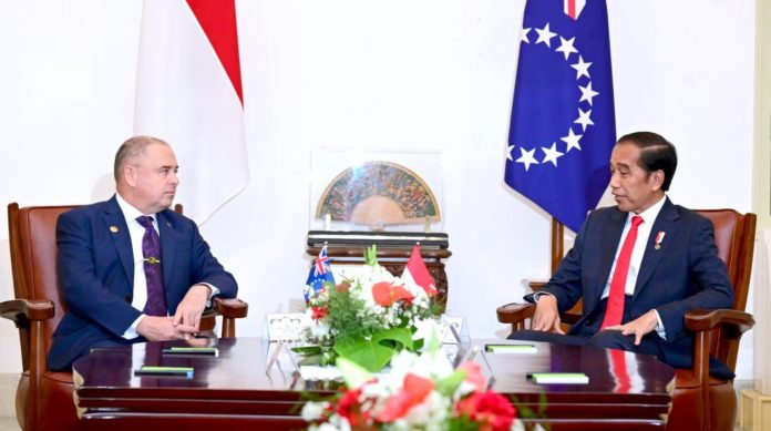 Pertemuan Bilateral Indonesia-Kepulauan Cook Mark Brown