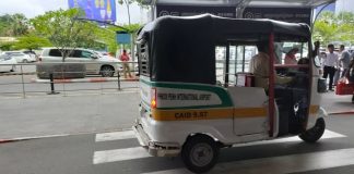 Tuk Tuk Sejenis Bajaj Masuk Bandara Internasional Phnom Penh
