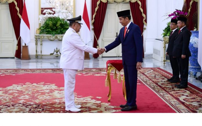 Gubernur Riau