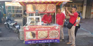 Street Food Cambodia Apam Balik