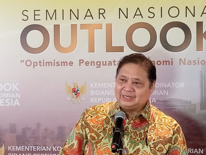 Menko Bidang Perekonomian Airlangga Hartarto dalam acara Seminar Nasional Perekonomian Outlook Indonesia di Jakarta, Jumat (22 Des 2023). (Foto InfoPublik)