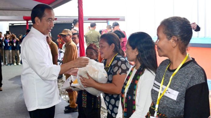 Batu Cermin Labuan Bajo