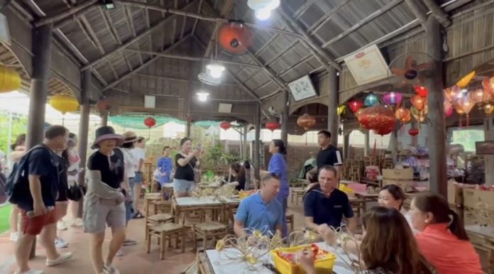 Berwisata sambil Berkarya di Kota Kuno Hoi An