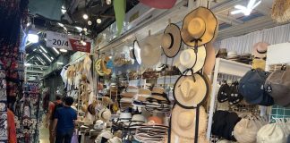 Serunya Belanja di Chatuchak Weekend Market