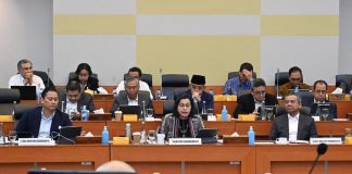 Menkeu Sampaikan RUU P2 APBN Kepada Banggar DPR