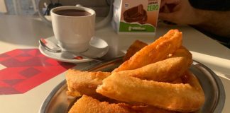 Churros Makanan Ringan Khas Spanyol