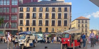 Euro Tuk Tuk Alat Transportasi Wisatawan di Spanyol