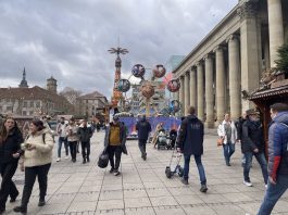 Keindahan Suasana Natal di Stuttgart Christmas Market