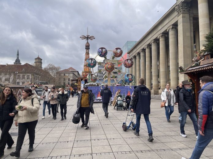 Keindahan Suasana Natal di Stuttgart Christmas Market