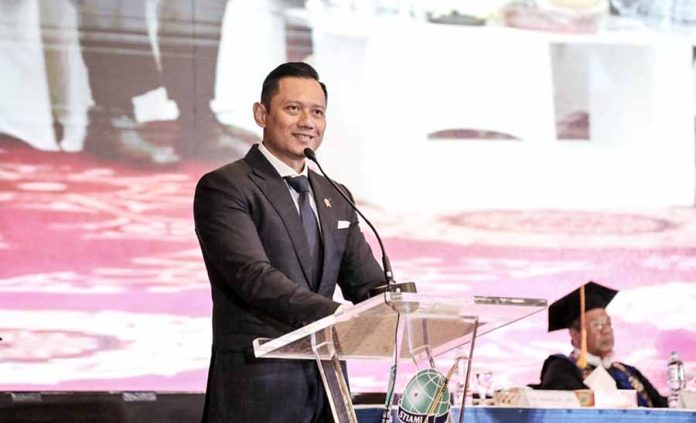 MenkoAHY_HariJalan_Nasional
