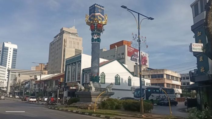 Tugu Kuching Daya Tarik Para Pelancong