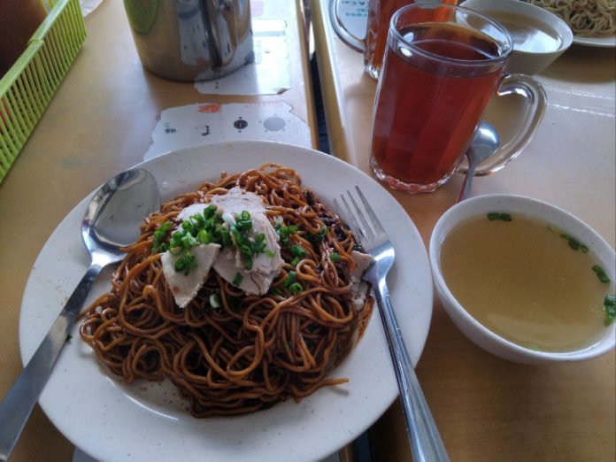 Hidangan Mie Populer di Lawas, Sarawak