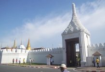 Thailand Menjaga Pertumbuhan di Tengah Tekanan Global Mengungkap Keindahan dan Sejarah Grand Palace Thailand
