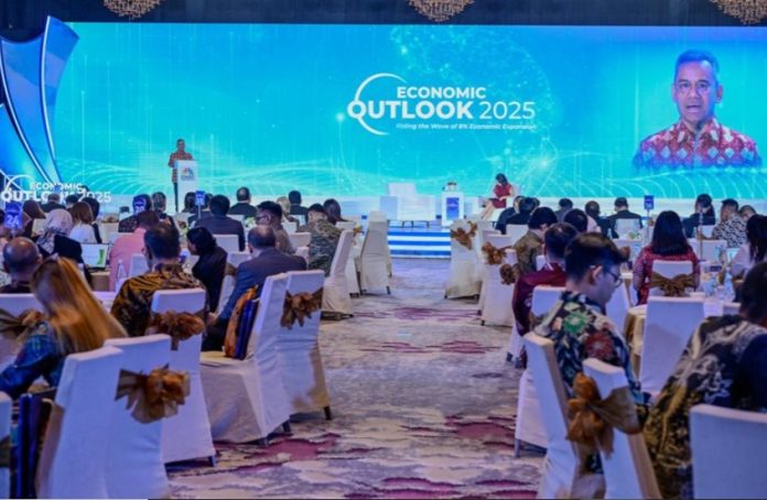 APBN 2025 Instrumen Utama Dukung Pertumbuhan Ekonomi dan Stabilitas Nasional APBN 2025 Instrumen Utama Dukung Pertumbuhan Ekonomi dan Stabilitas Nasional