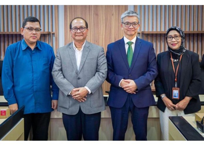 Sekretaris Kementerian Usaha Mikro, Kecil, dan Menengah (UMKM) Arif Rahman Hakim bersama UNIDO (Foto Kementerian UMKM)