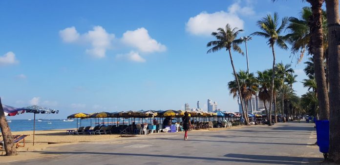 Menikmati Liburan di Pantai Pattaya Thailand