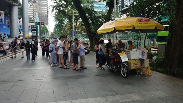Keunikan Ice Cream Uncle Penjual Es Krim Legendaris di Singapura
