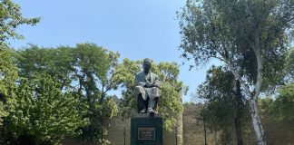 Penyair terkenal Azerbaijan Mirza Alakbar Sabir