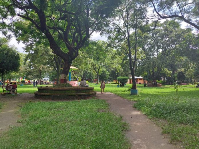 Shankadar Park Oase Hijau di Tengah Kota Kathmandu